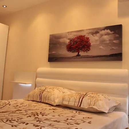 Oba Suites Apartmán *